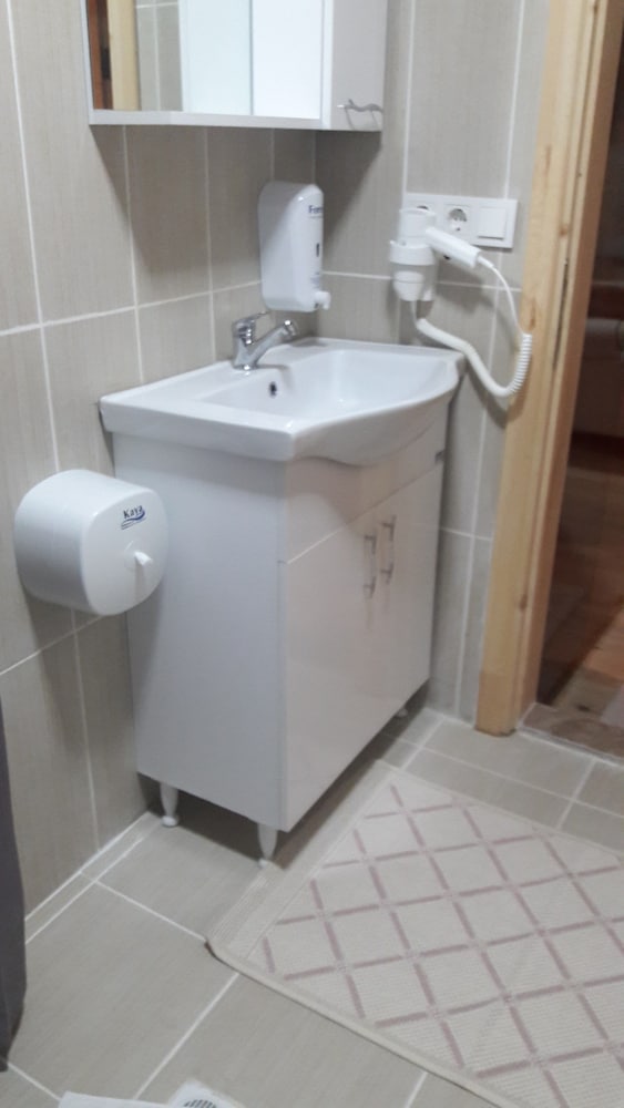 Meleklerin Evi Apart