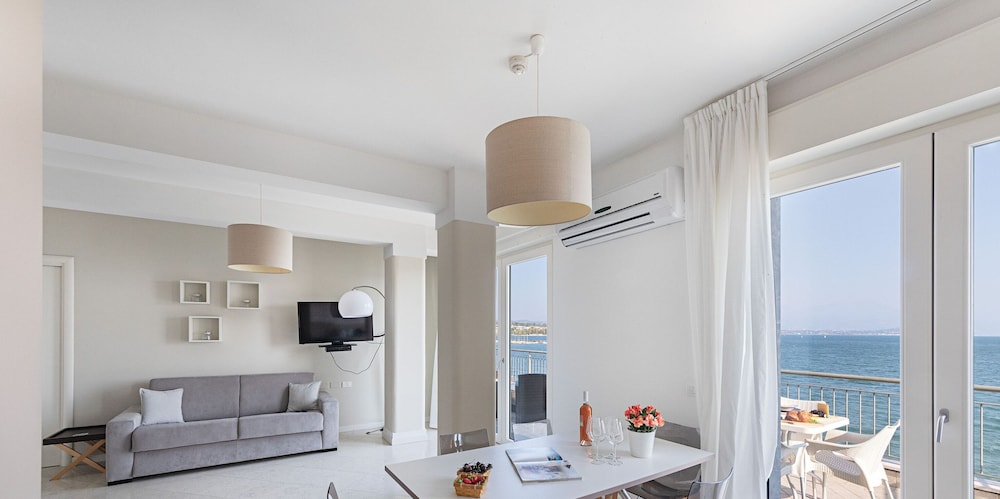 Residenza Miralago - 20 Porzia - Locazione BK