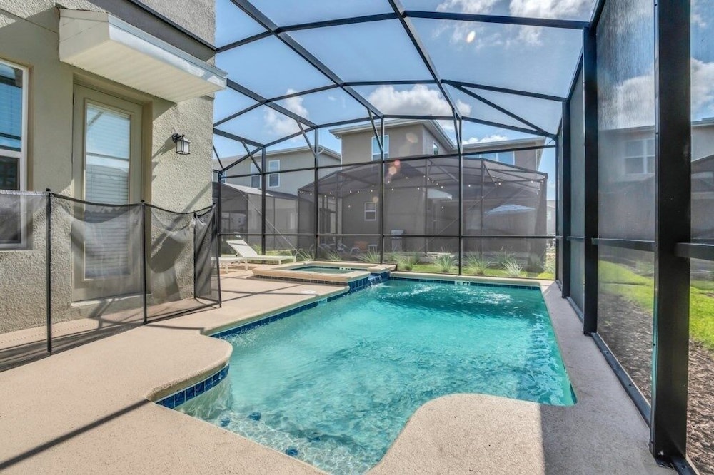 2669pet 5 Bedroom Villa