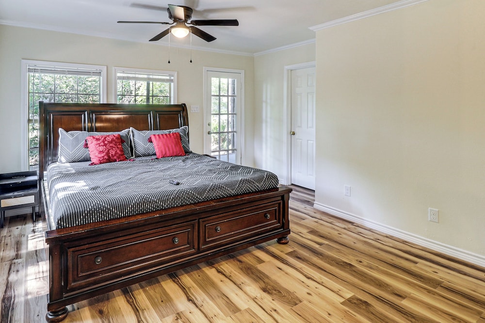 Walk to Dtwn Weatherford: Home w/ Yard!