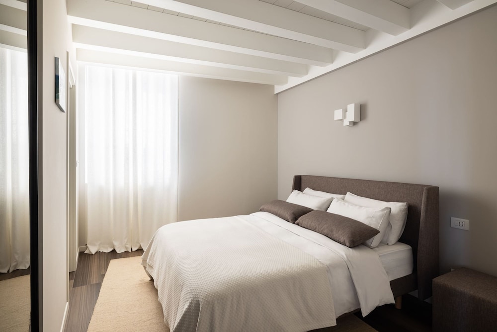 Luxury Lenno Apartment by My Villa Collection