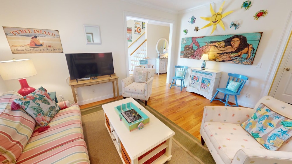 Mimi's Mermaid's & Memories by Tybee Vacation Rentals