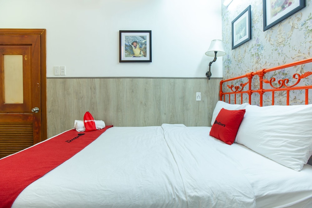 RedDoorz @ Trung Son Residence 2