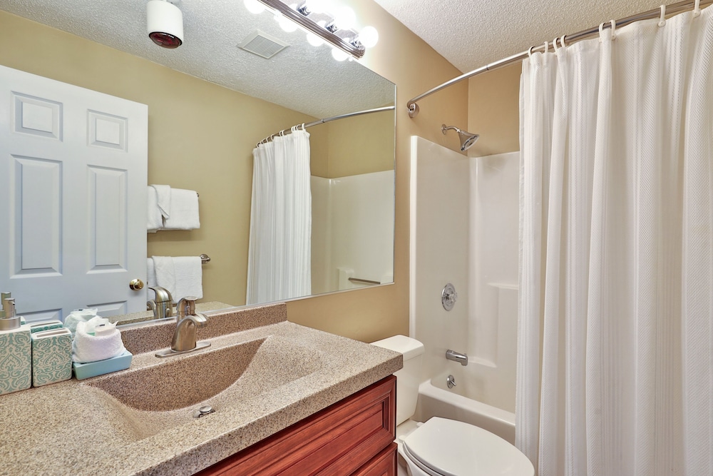 Pico Mountain Condo F106 3 Bedroom Home