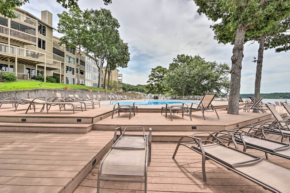 Lake View & Boat Slip: Osage Beach Retreat!