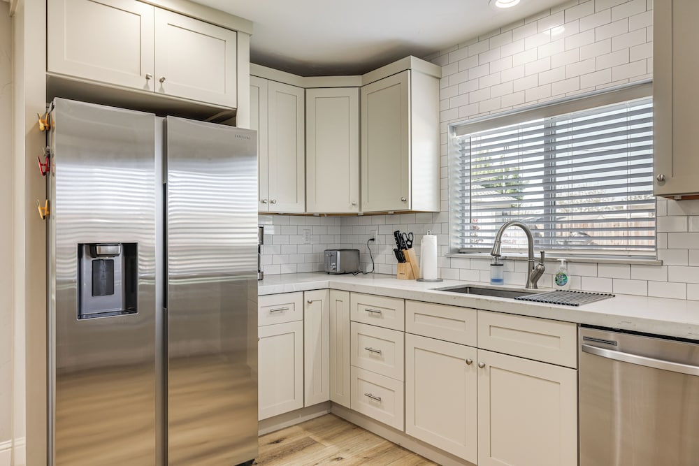 Quaint Hughson Vacation Rental, Walk to Downtown! - Property Image 24