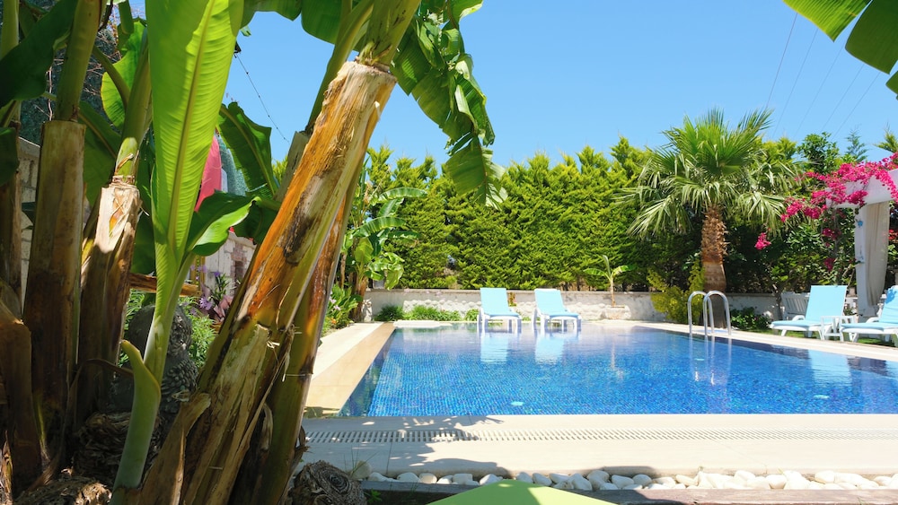Lavinia Garden Alaçatı - Image 56