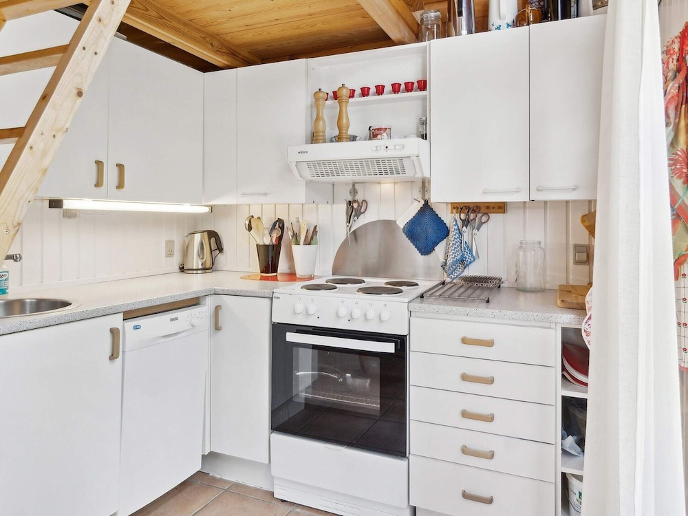 7 Person Holiday Home in Kolind-by Traum view 5