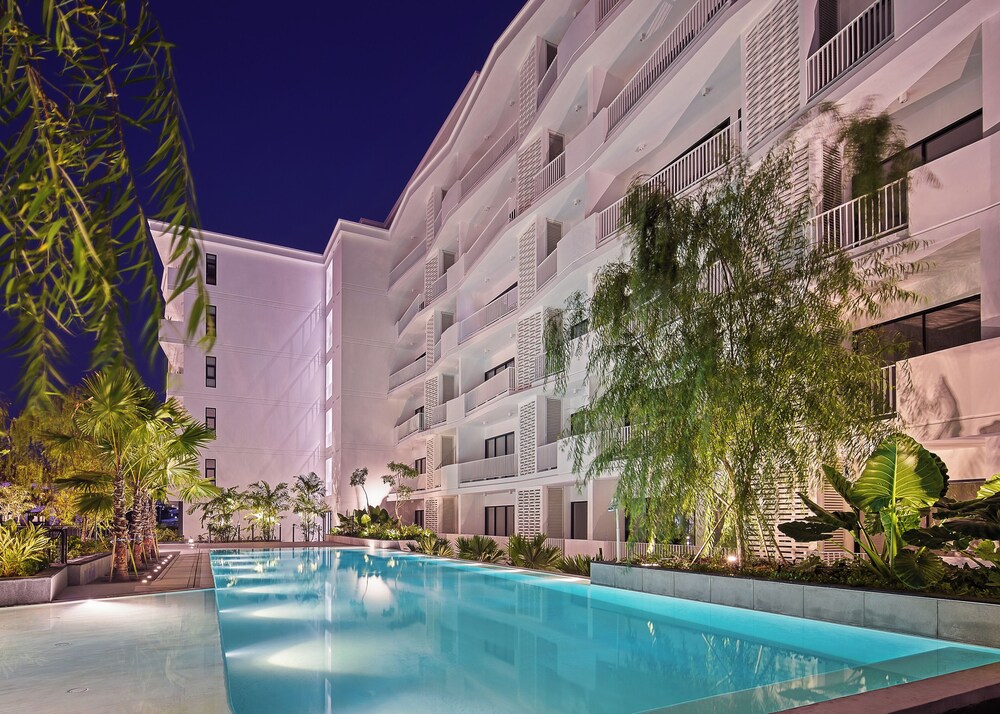 Velea at Rose Apple Square