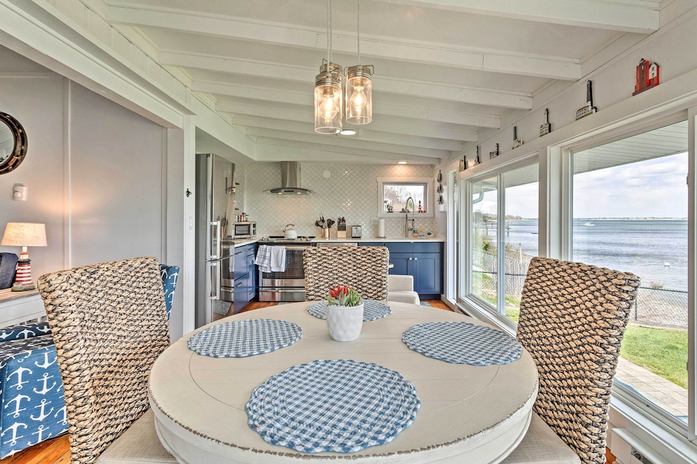 Waterfront Portsmouth Cottage: 8 Mi. From Newport!
