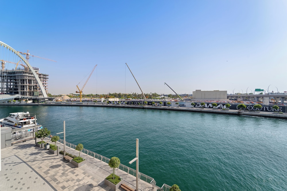 2BR M Canal Front B3 Waterfront Views