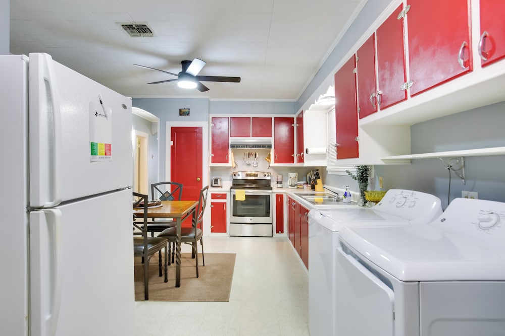 Walk to 1st Street: Family Home in Thibodaux!