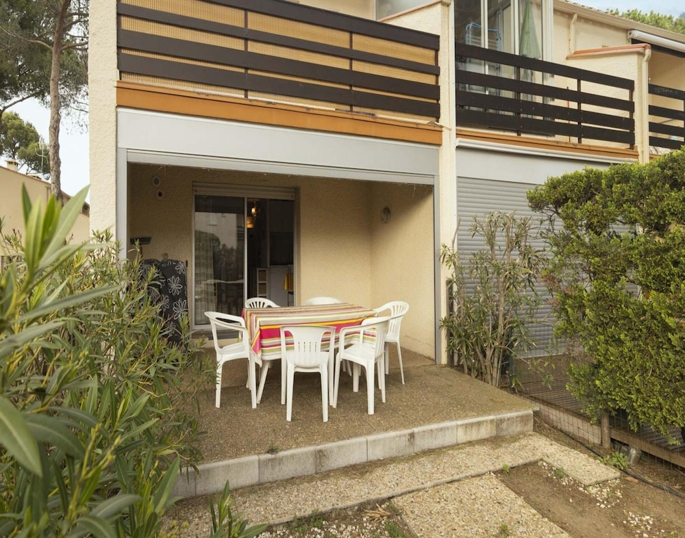 Coastal Comfort in Agde