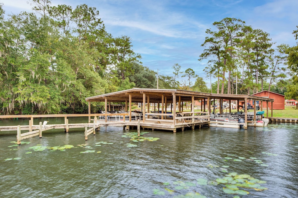 Lake Talquin Townhome at Whippoorwill Lodge!