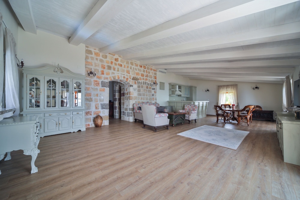 Olive Resort