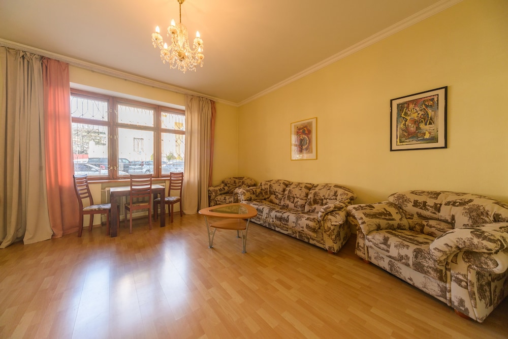 Kiev Accommodation Hotel Service