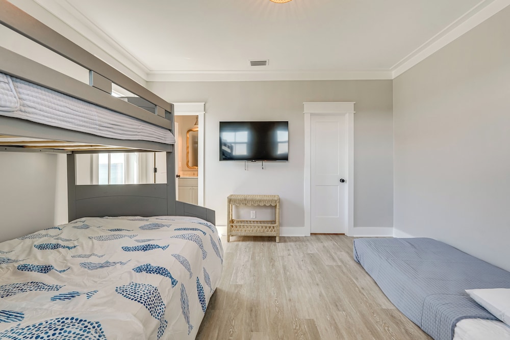 5,000+ Sq Ft! Luxe Beachfront House in Port St Joe