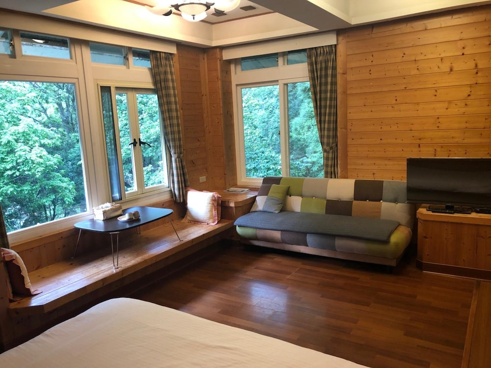 Fuyam Tourist Home