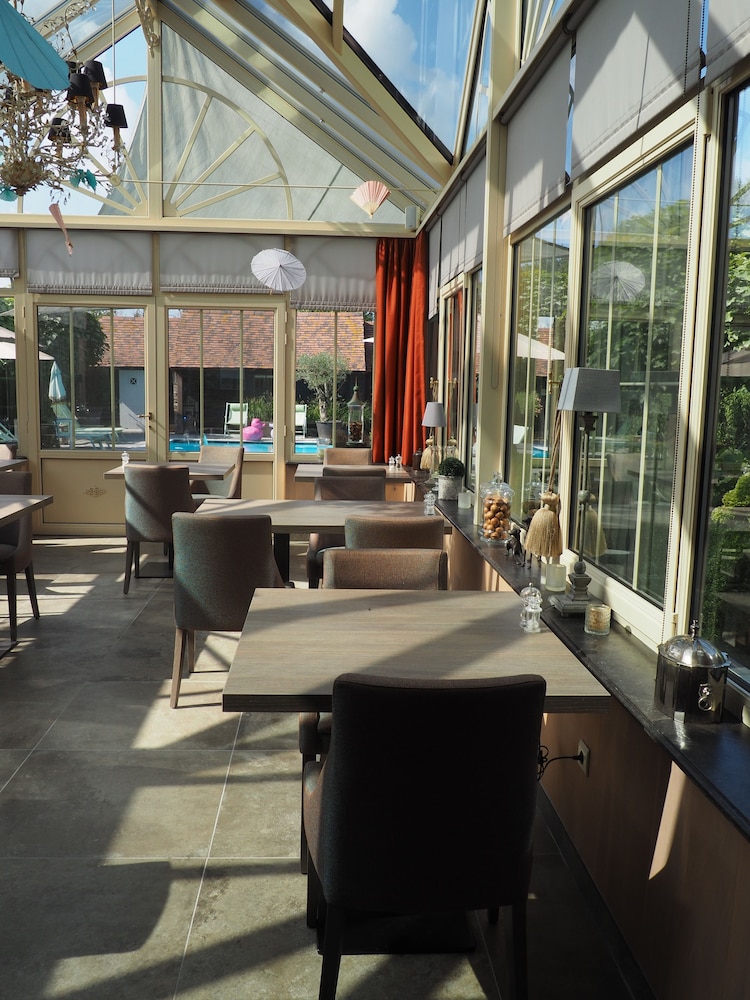 Bruges Vacations - Hotel Bloemenhof - Property Image 9