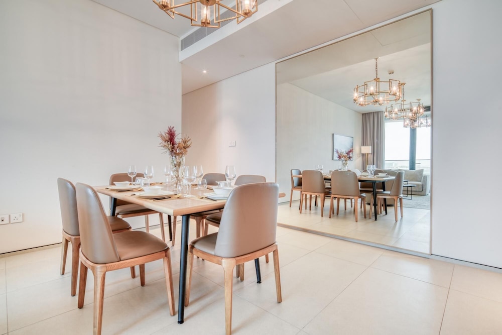 Classy Address JBR 3BR w Balcony and Beach Access