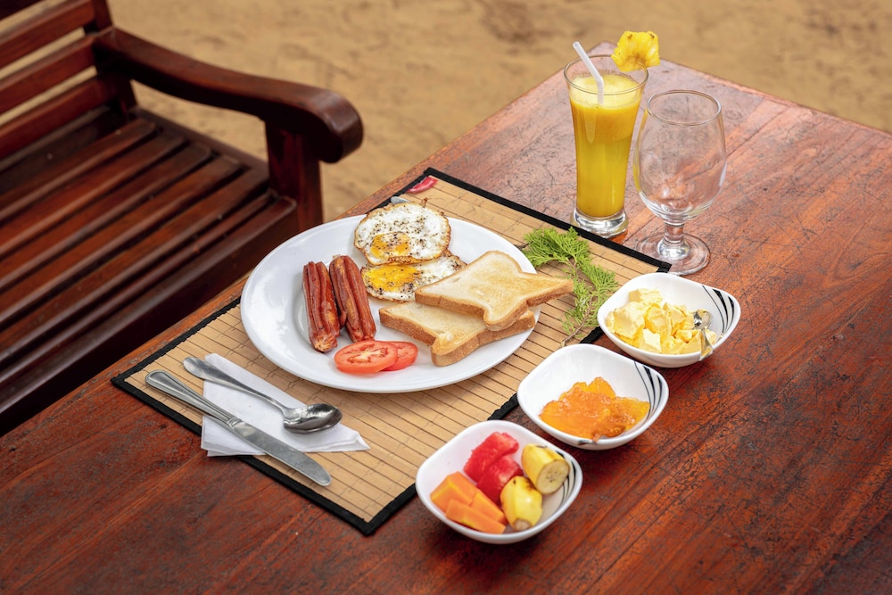 Roshanne Beach Resort