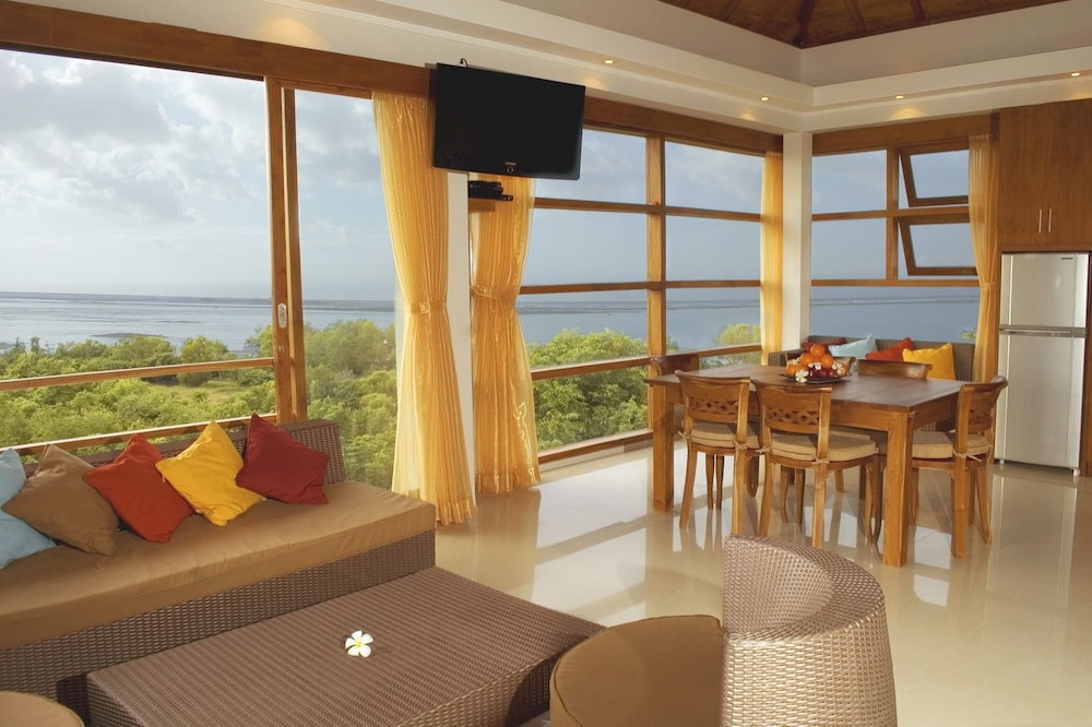Blue Rose Villa