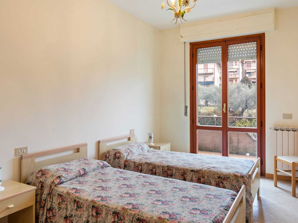 Nice Apartment in Tuoro sul Trasimeno With Pool view 4