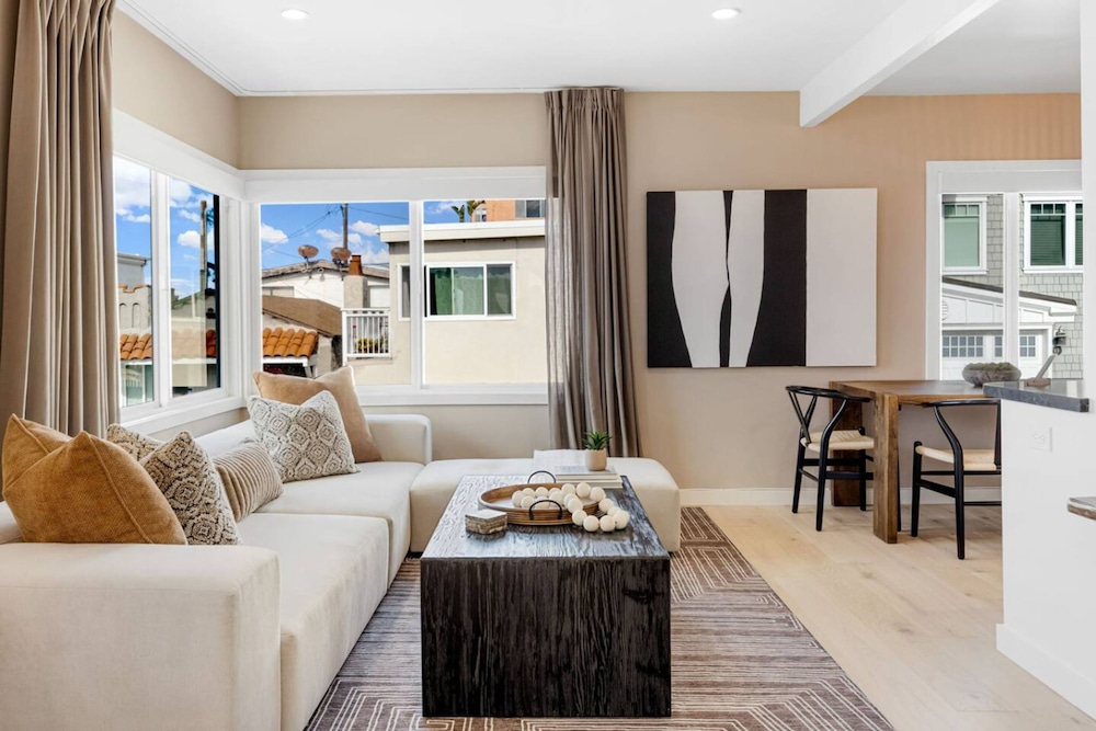 The Drift Manhattan Beach Luxury Design Steps to the Beach