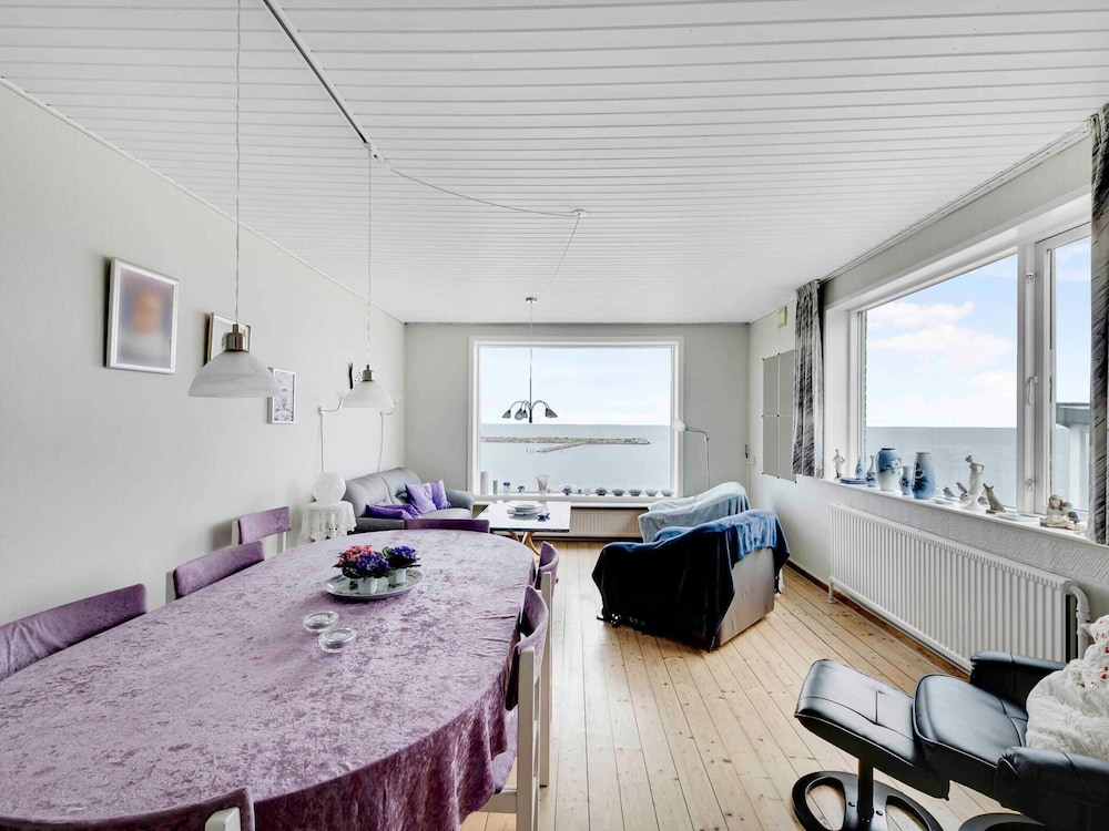 5 Star Holiday Home in Ronne