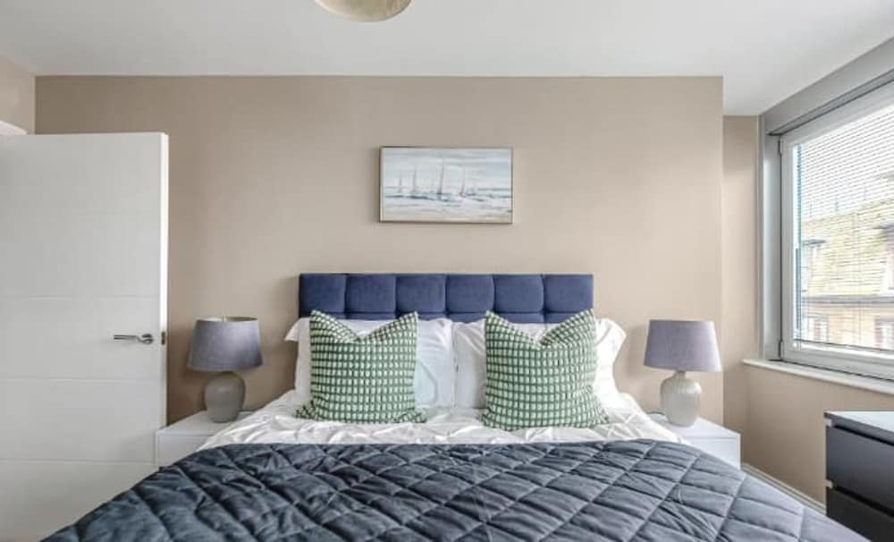 Modern Comfy 5 Location Few Steps From Pier view 4