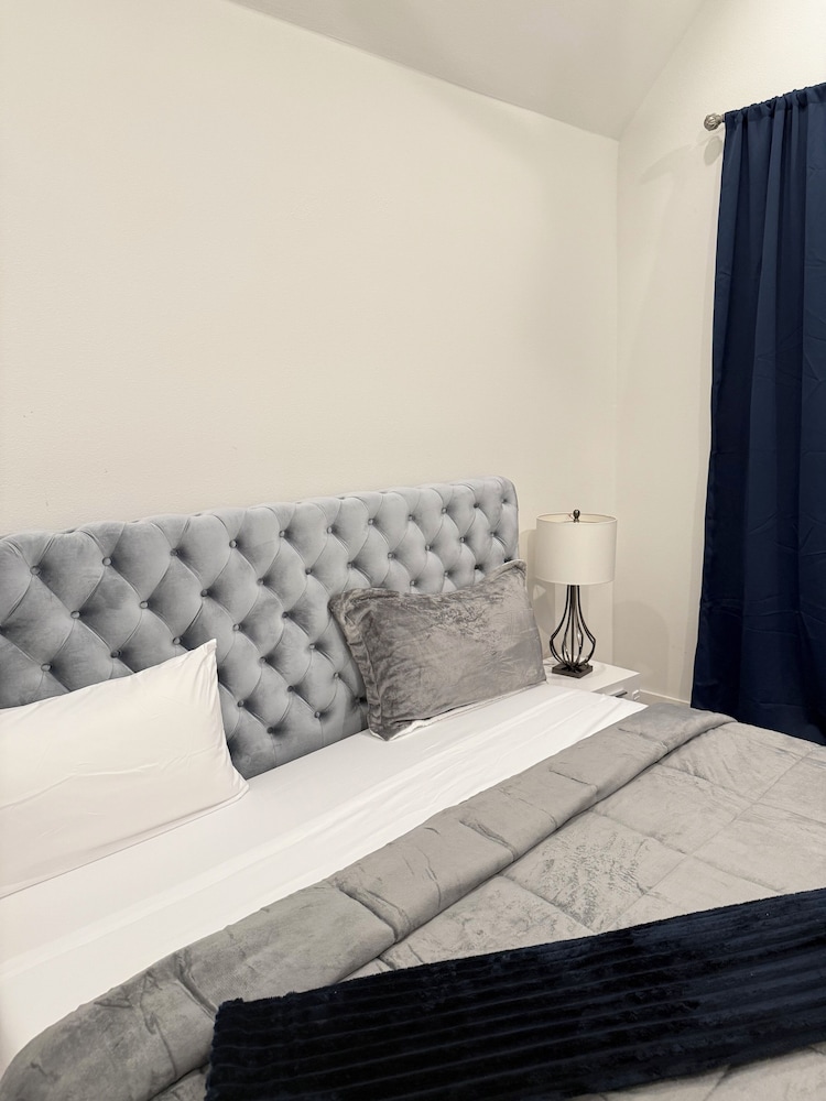 Luxury 3BR for Families Nurses and Group