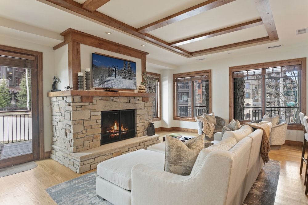 106 - Three Bedroom Shooting Star 3 Condo