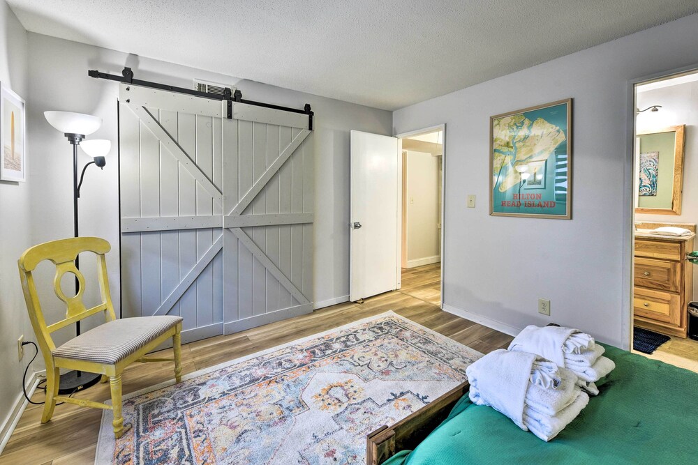 Pool Access + Pet Friendly: Condo in Hilton Head