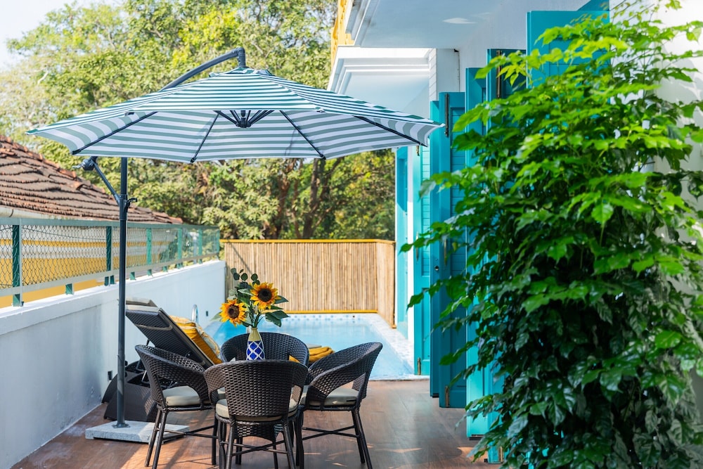 Villa in Siolim Near Morjim Beach