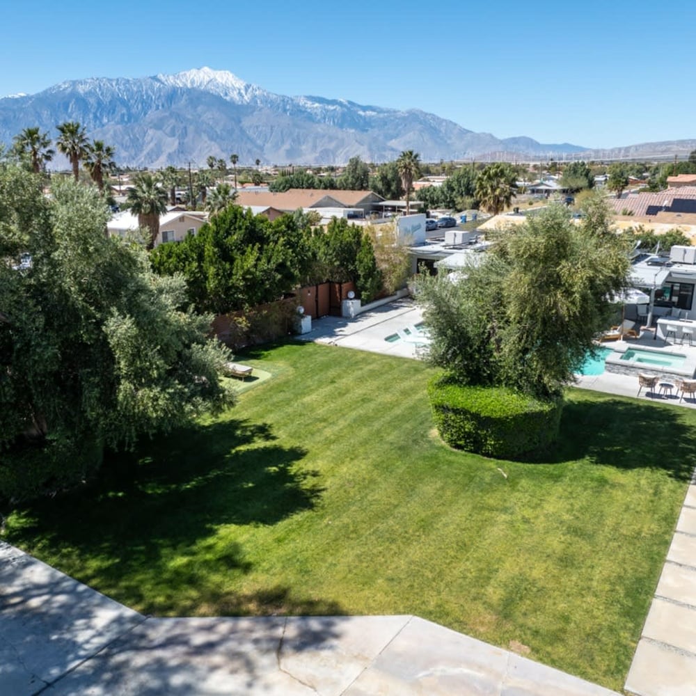 The Yucca Hotel- Entire Boutique Buyout