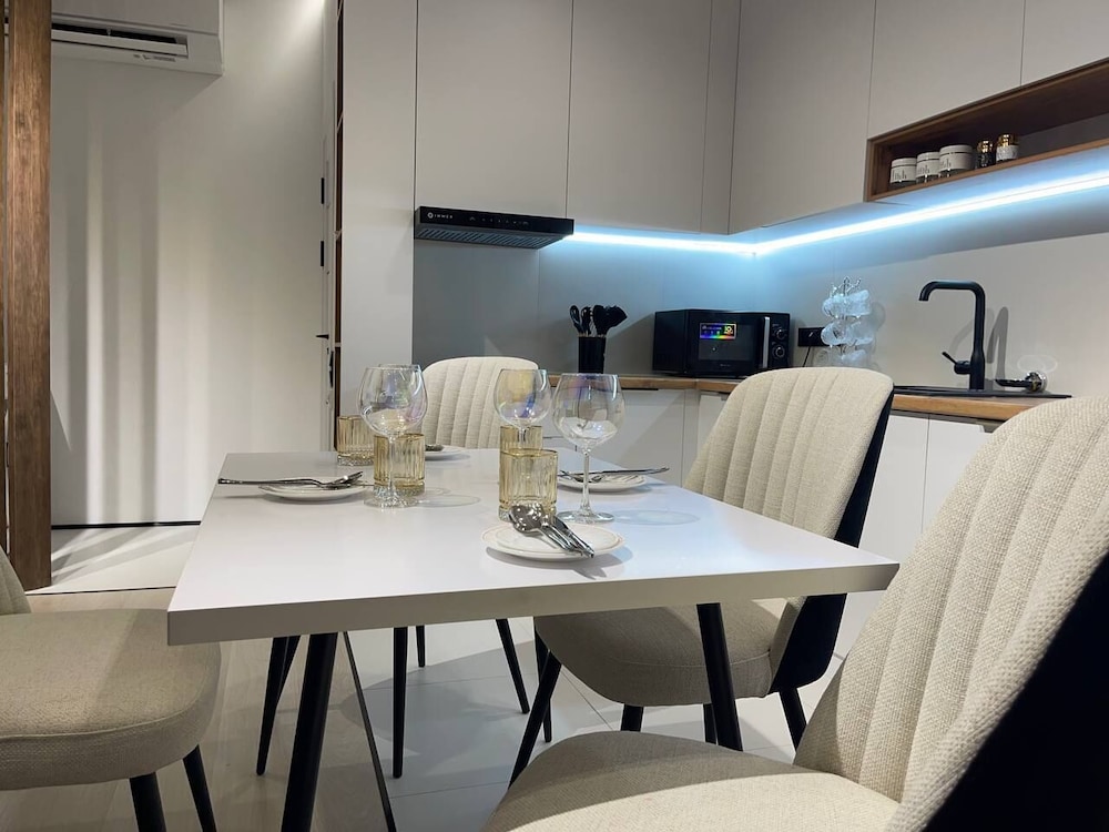 Akay city Golden studio
