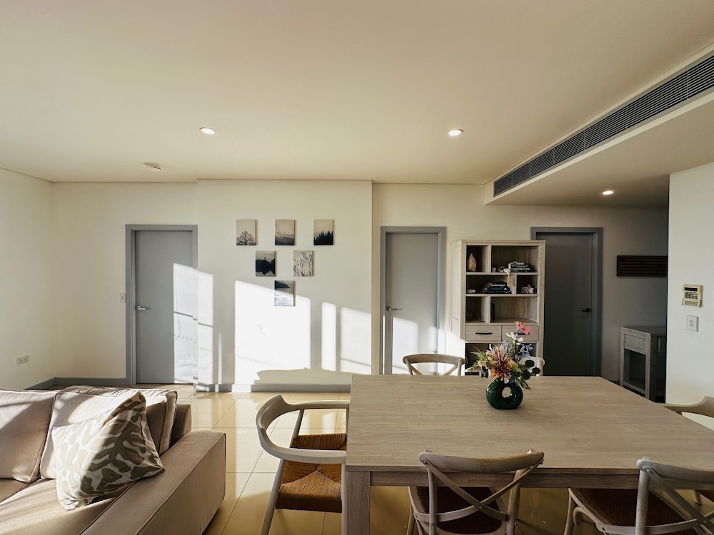 Modern 3-Bedroom Apartment Ryde NSW