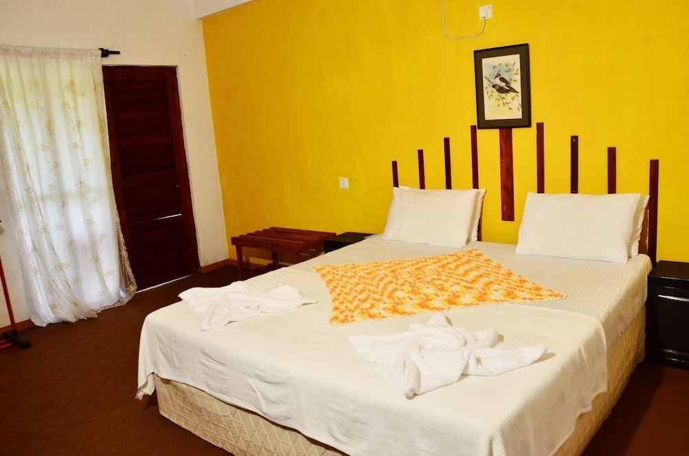 Deer Point Hotel Kandy view 4