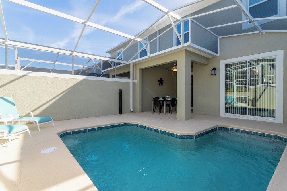 Splendid 4 Bd w Pool Close to Disney Champions Gate 1006 view 2