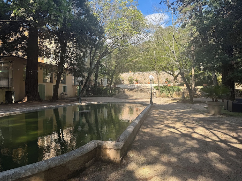 Chateau de Mont-Vert