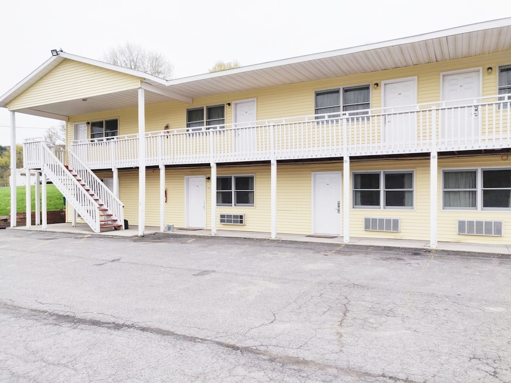 Countryside Inn