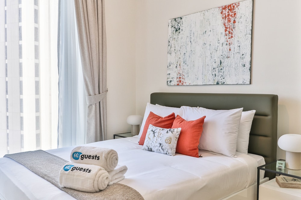 HiGuests - EMAAR 52-42