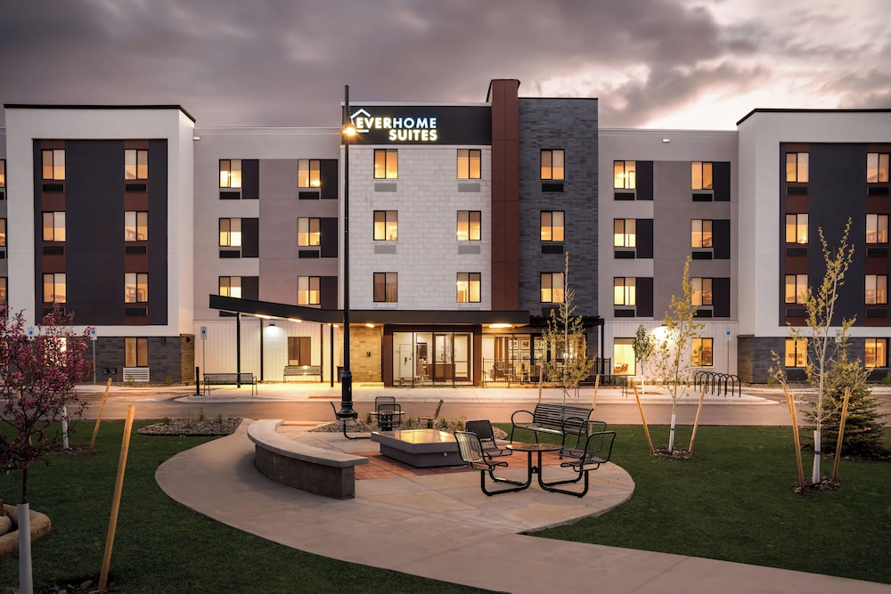 Everhome Suites Somerset - South Brunswick