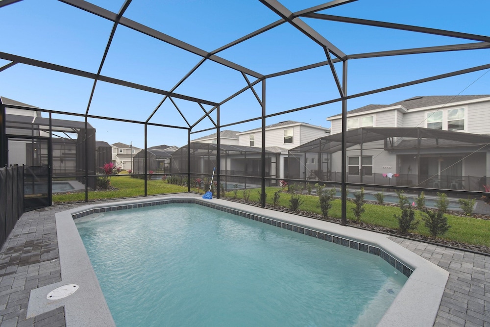5 BD En-suites, Game Room, Pool, Sleeps 14, Disney