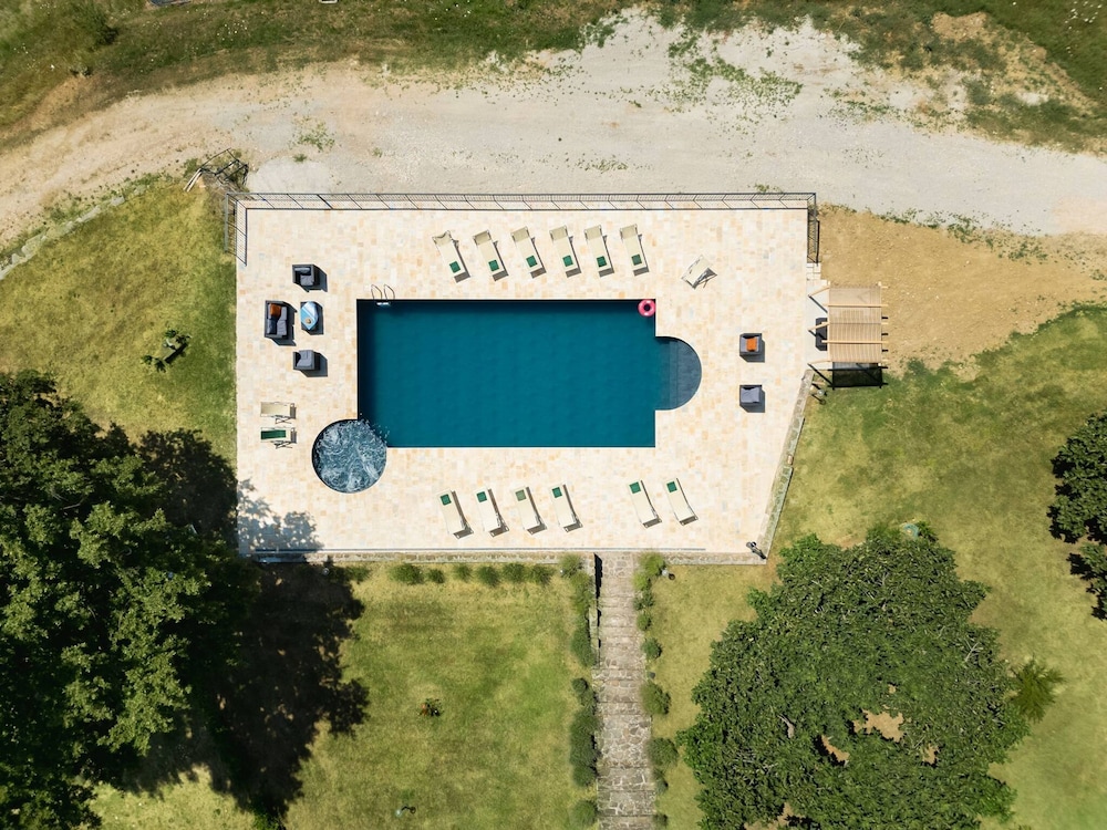 Ca Quattrocchi 10 3 by Marche Holiday Villas
