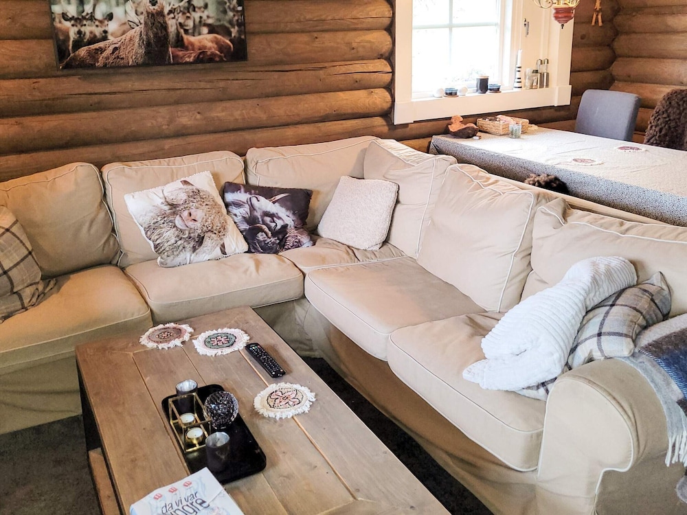 6 Person Holiday Home in Tjorhom