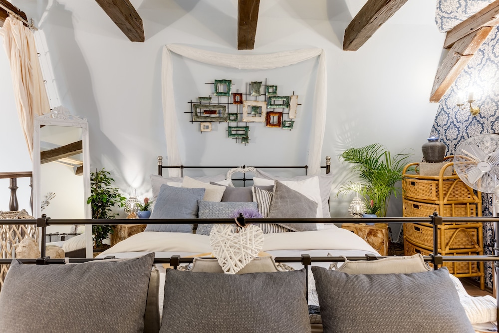 Incredible 2Br Loft in Heart of Prague