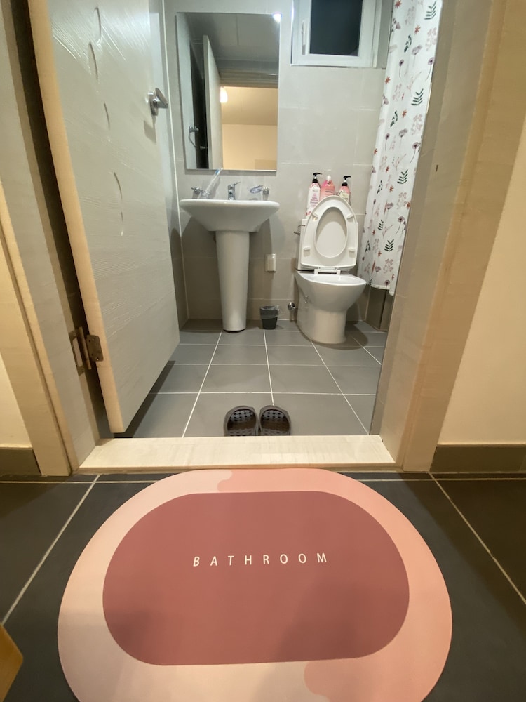 Incheon Airport Happy Place Guesthouse