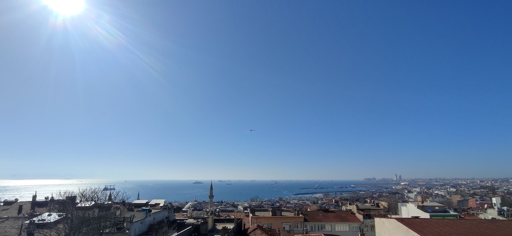 Four-G Hotel - Image 43