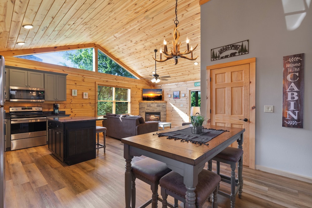 Eagle Mountain Cabin